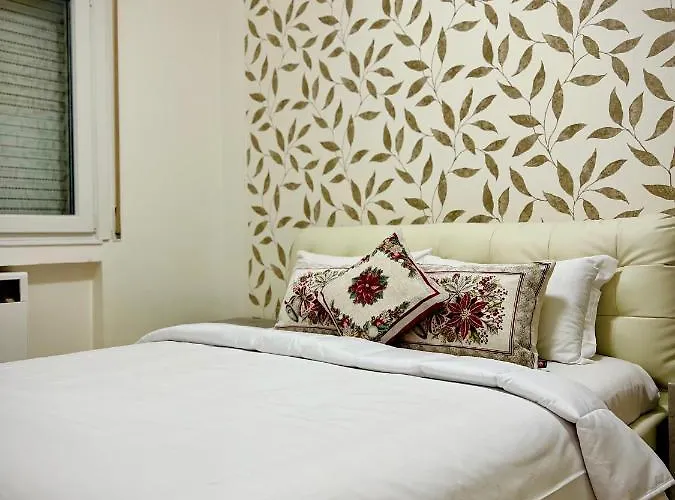 Blue Deluxe Venice *