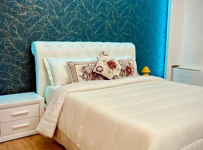 Blue Deluxe Venice *