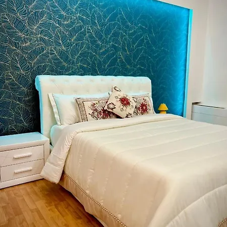 Blue Deluxe Venice *