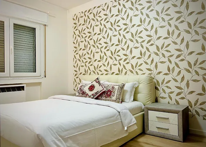 Blue Deluxe Venice * ميستر